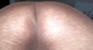 sex lãnhinhyeu06 Vào buổi sáng, cô nhảy lên vòi nước của một sex 2k3 người bạn nam và lừa dối chồng.